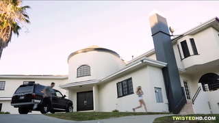 Gangbang uyab samtang si mama kahimtang sa? Nice!