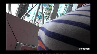 Big kabar ingkang mboten mesthi brunette gendakan Sabrina Taylor menehi gedhe umum BJ