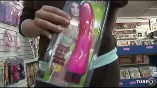 VŠECHNY AMERICKÉ DĚVKY NECENZUROVANÉ 3 - Scéna 2 - Sex Tubster