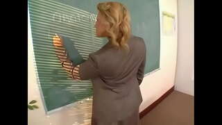 Busty Guru fucks BBC Mahasiswa