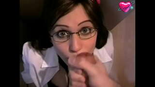 Cute chick betaurrekoak lortzen da ona