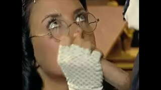 ���៉ារីយ៉ា Belluci សិស្ស