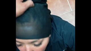 Ona guta moju spermu i dalje sisati na nju