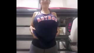 ���ुरानो कुतिया र busty