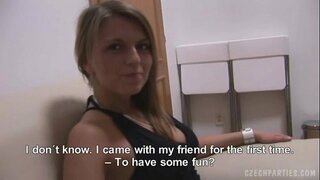 ���നോഹരമായ മോഡൽ കോഴി FOR MONEY!