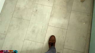 Pirang amba titty sekretaris boss menehi sing bukkake