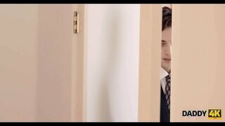 DADDY4K. അത്ഭുതകരമായ sex scene by പഴയ അച്ഛനും മനോഹരമായ വധു എന്ന