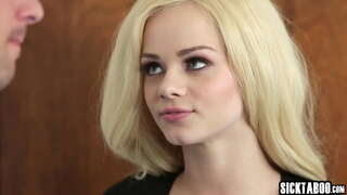 Запален бебе проголта момци дик и тоа се возеле