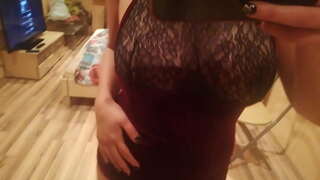 ���रिरहेको stip नृत्य अगाडि ऐना देखाउने nipples